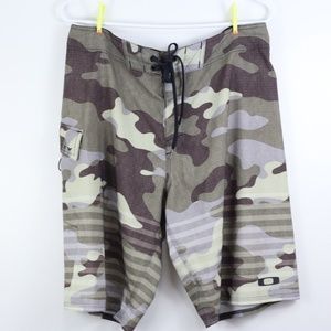 Oakley Camo Board Shorts W34